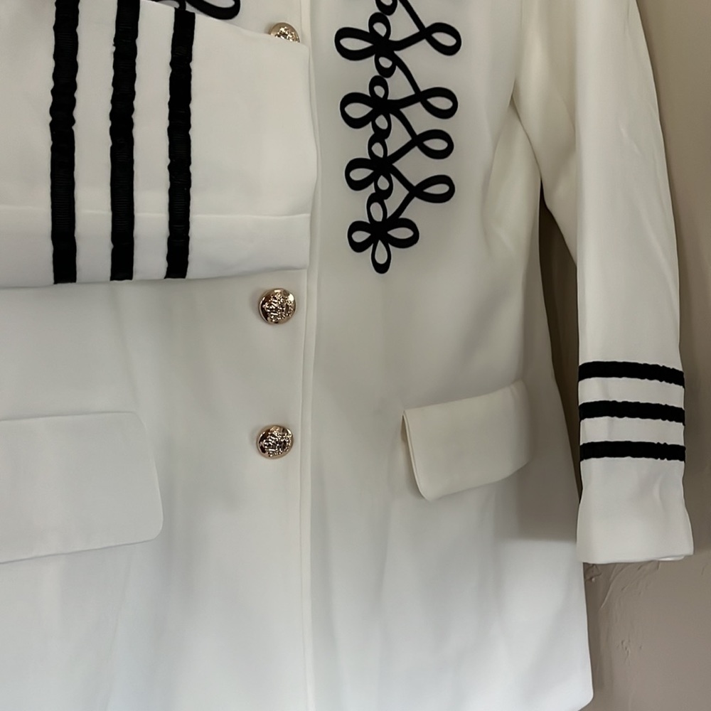 Classic Dress Jacket 🌸 - Picture 3 of 4